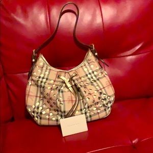 Women’s authentic Burberry purse
